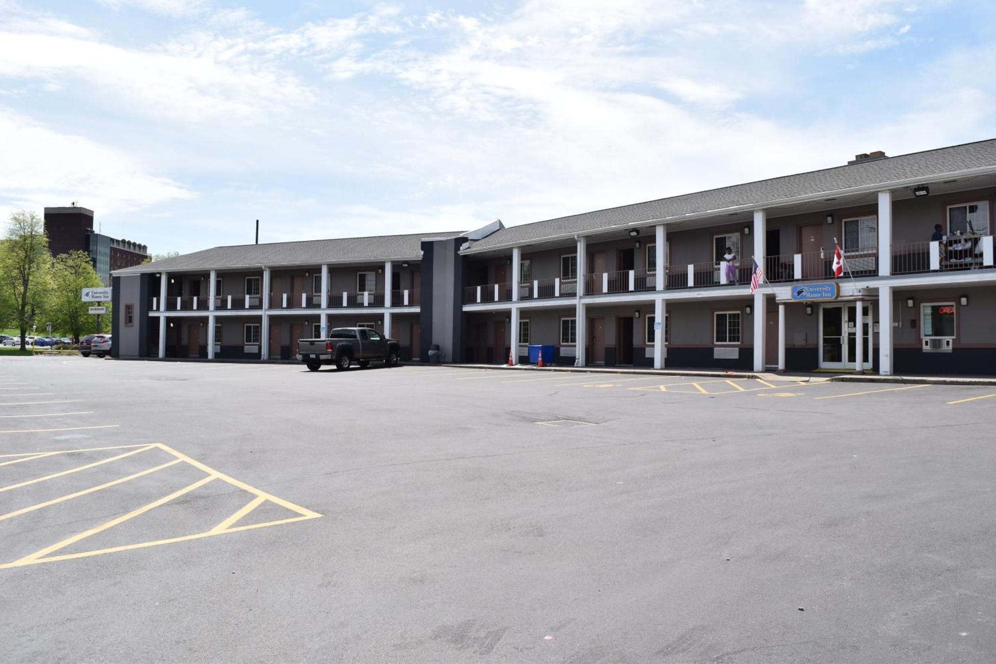 University Manor Inn Buffalo Ngoại thất bức ảnh