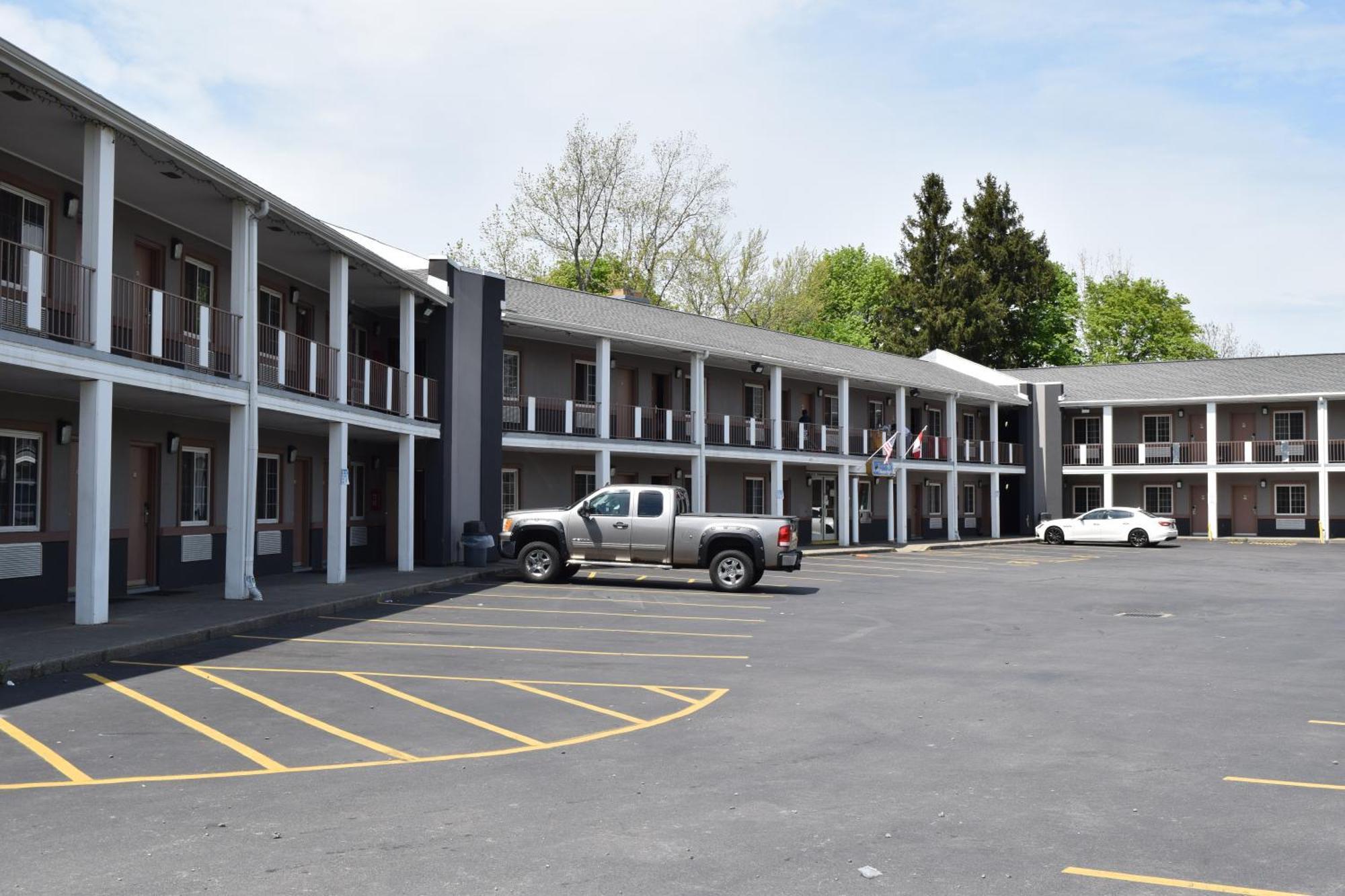 University Manor Inn Buffalo Ngoại thất bức ảnh