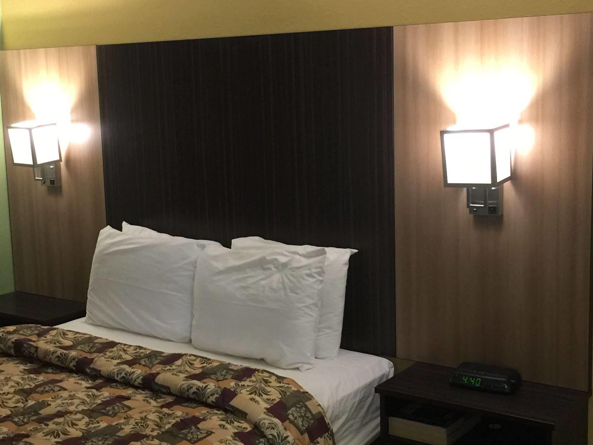 University Manor Inn Buffalo Ngoại thất bức ảnh